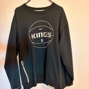 NBA Men's Black Kings Crewneck Sweater